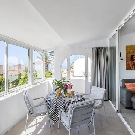 Azure Horizon And Breeze - Panoramic Ocean View And Heated Pool Villa *