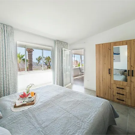 Villa Azure Horizon And Breeze - Panoramic Ocean View And Heated Pool Chayofa