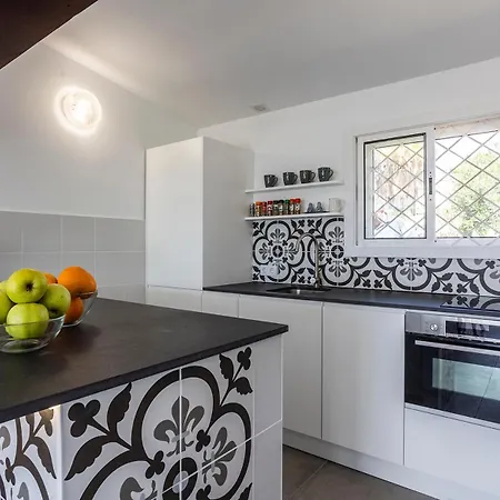 Azure Horizon And Breeze - Panoramic Ocean View And Heated Pool וילה