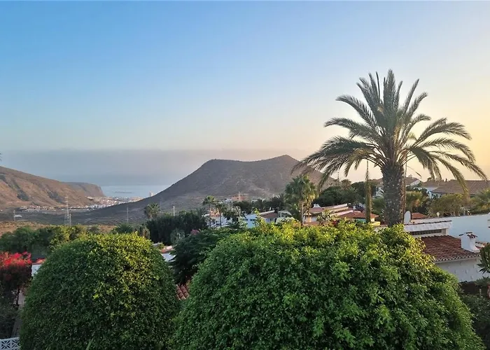 Azure Horizon And Breeze - Panoramic Ocean View And Heated Pool *