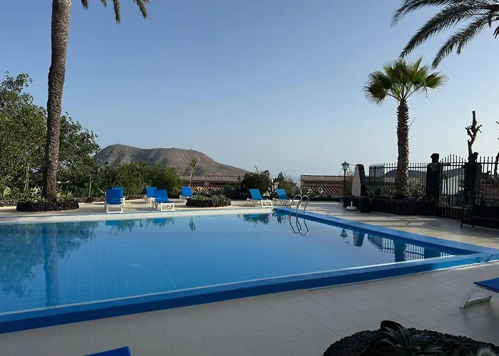 Azure Horizon And Breeze - Panoramic Ocean View And Heated Pool Villa