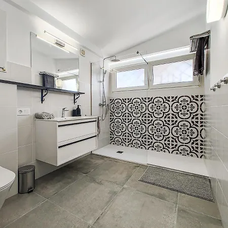 Azure Horizon And Breeze - Panoramic Ocean View And Heated Pool Вилла